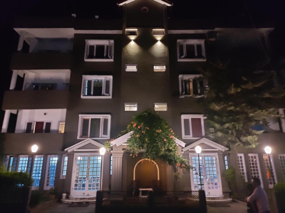 Hotel Royal Chamba  Exterior foto